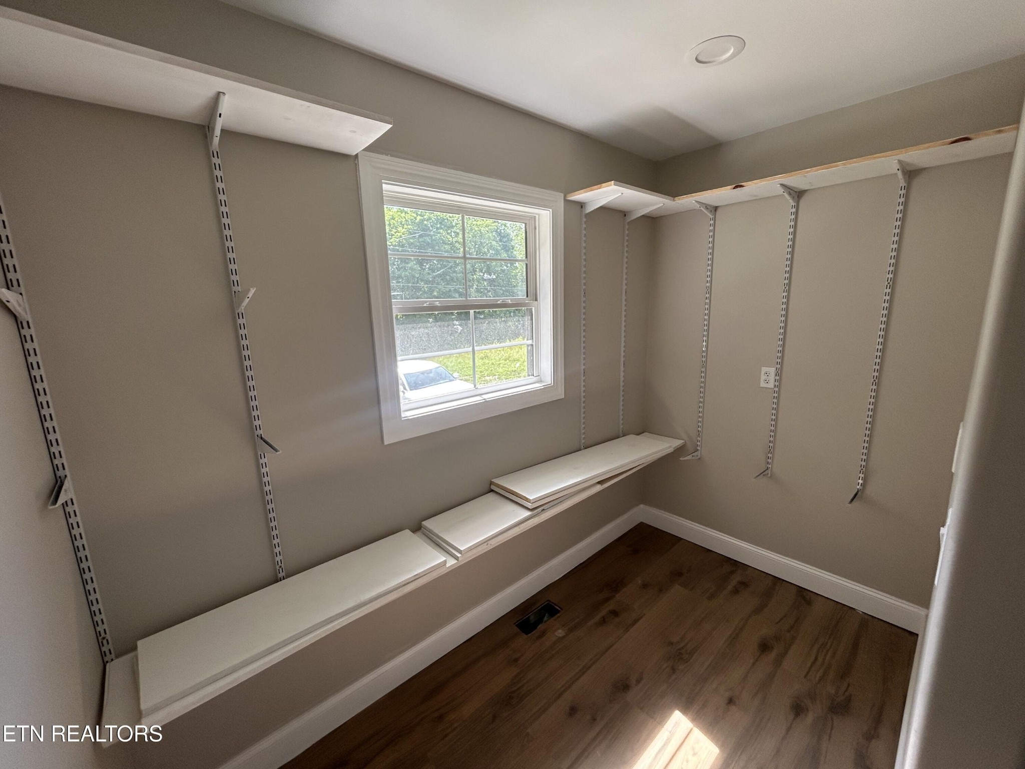 214 Georgee Road Jamestown, TN 38556 - Photo 8 of 18