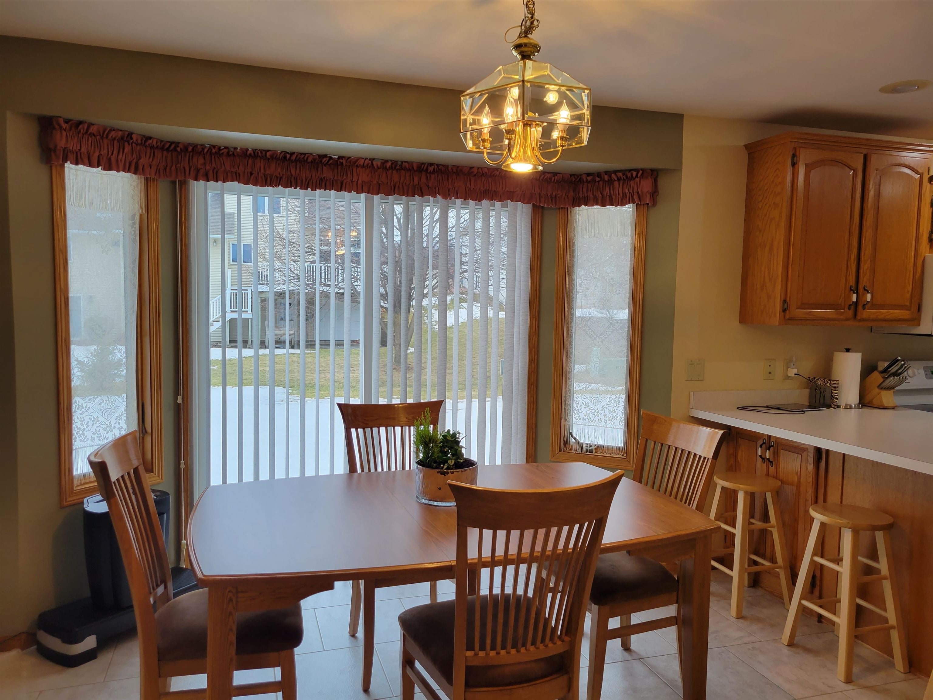 2255 Yorktown Road Dubuque, IA 52002 - Photo 21 of 42 Gallery Image 21