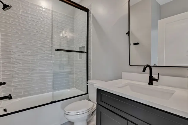 $3,495 | 426 East Iris Drive, Unit 101, Nashville, TN 37204