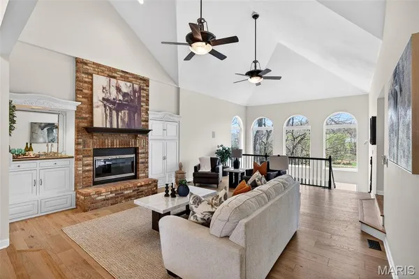 $1,295,000 | 11 Regatta Bay Court, Lake St. Louis, MO 63367