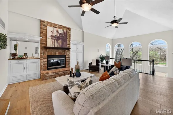 $1,295,000 | 11 Regatta Bay Court, Lake St. Louis, MO 63367