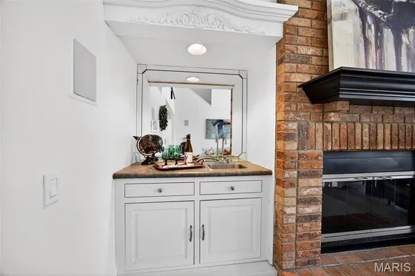 $1,295,000 | 11 Regatta Bay Court, Lake St. Louis, MO 63367