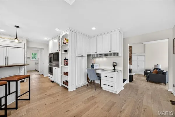 $1,295,000 | 11 Regatta Bay Court, Lake St. Louis, MO 63367