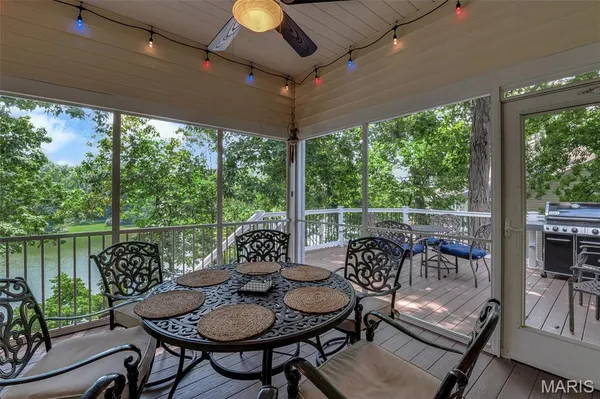 $1,295,000 | 11 Regatta Bay Court, Lake St. Louis, MO 63367