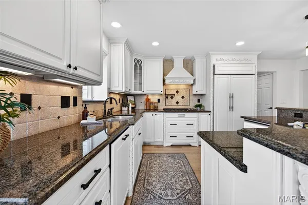 $1,295,000 | 11 Regatta Bay Court, Lake St. Louis, MO 63367