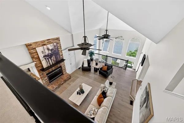 $1,295,000 | 11 Regatta Bay Court, Lake St. Louis, MO 63367