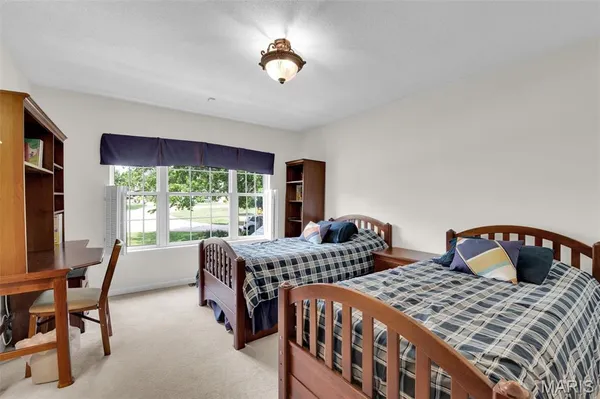 $1,295,000 | 11 Regatta Bay Court, Lake St. Louis, MO 63367