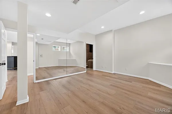 $1,295,000 | 11 Regatta Bay Court, Lake St. Louis, MO 63367