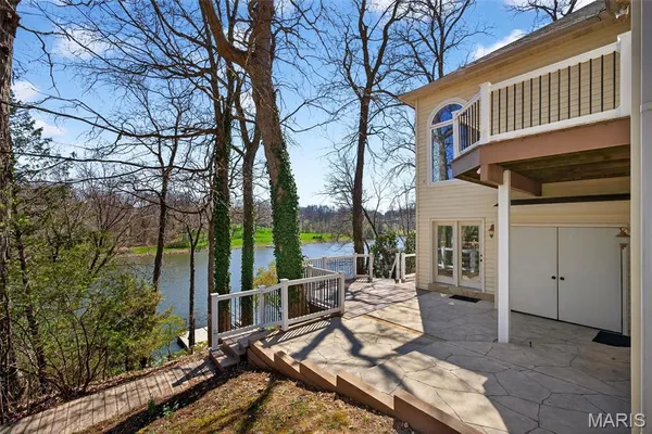 $1,295,000 | 11 Regatta Bay Court, Lake St. Louis, MO 63367