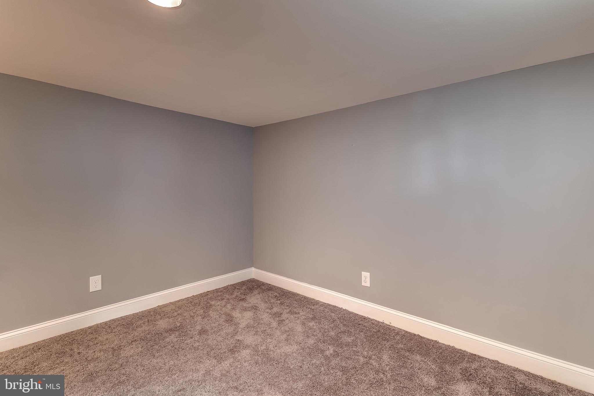 322 Townsend Road Baltimore, MD 21221 - Photo 25 of 37 Lower level 4th Bedroom