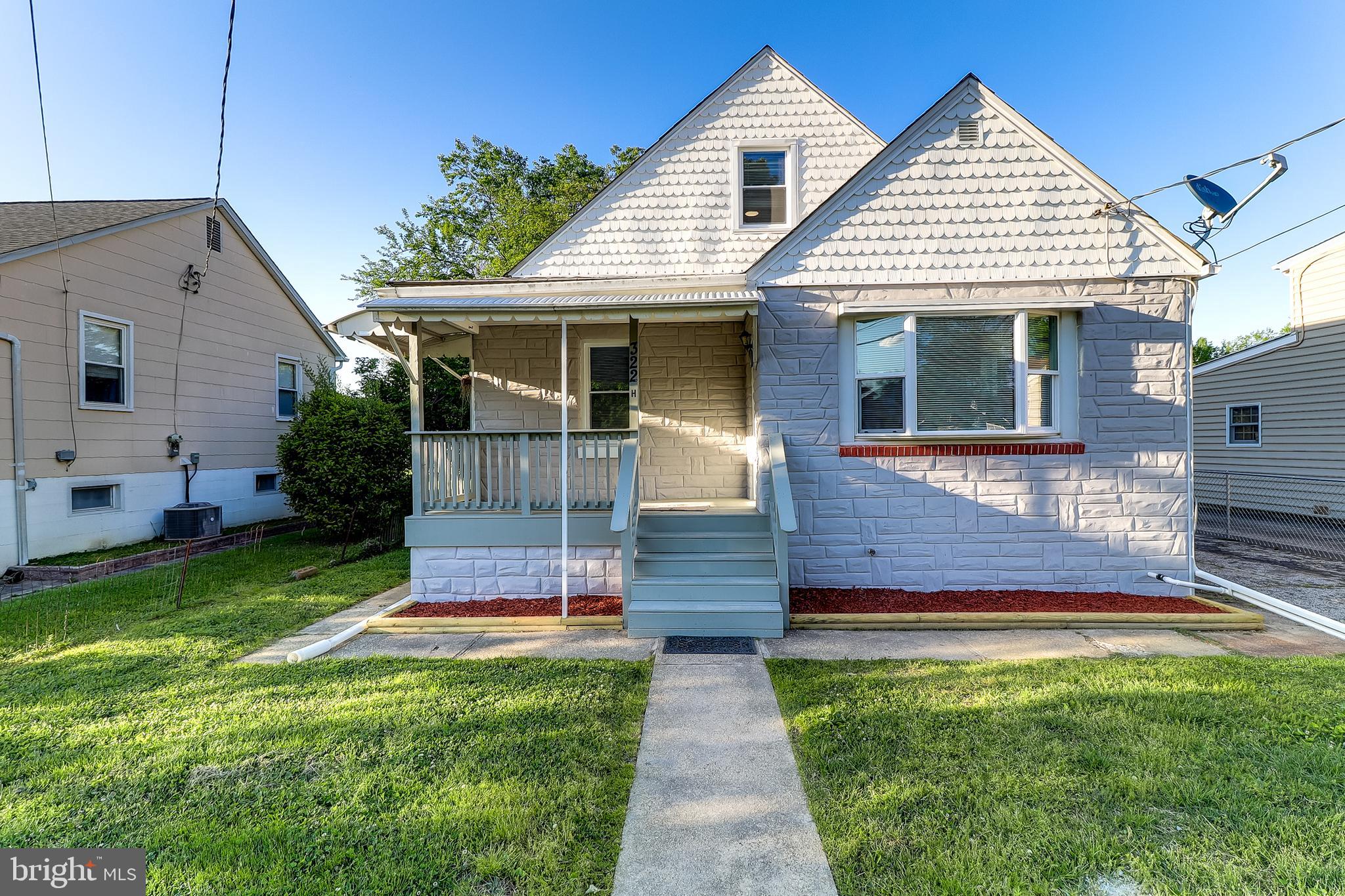 322 Townsend Road Baltimore, MD 21221 - Photo 35 of 37 Covered Front porch