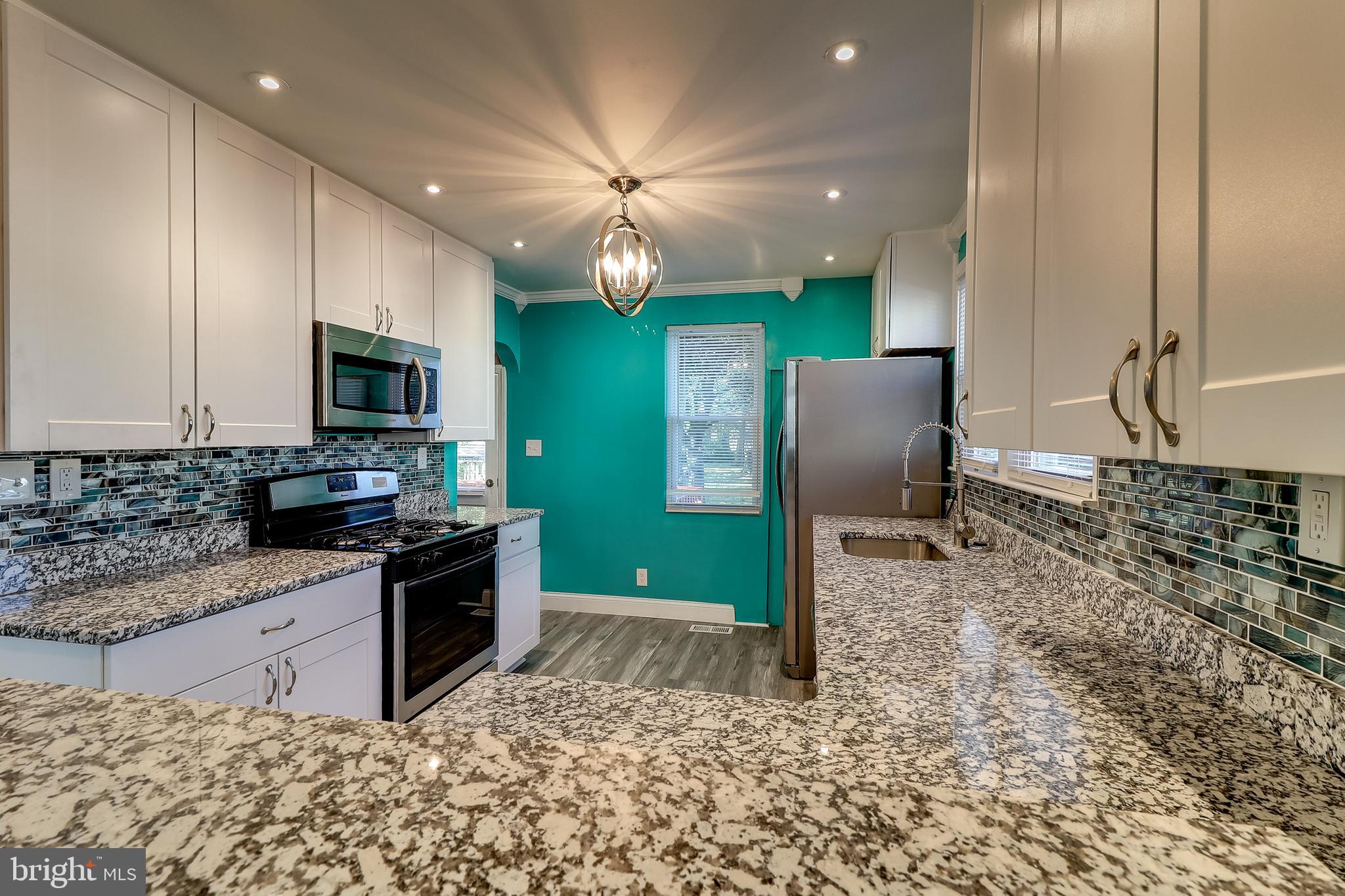 322 Townsend Road Baltimore, MD 21221 - Photo 7 of 37 Granite Counters