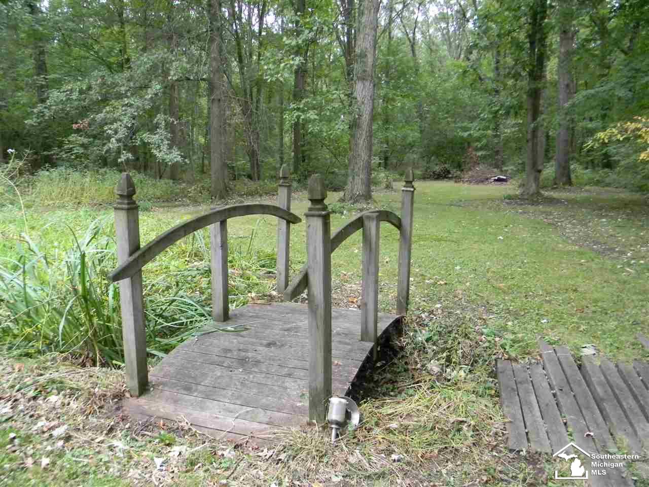 11285 Douglas Road Temperance, MI 48182 - Photo 17 of 20