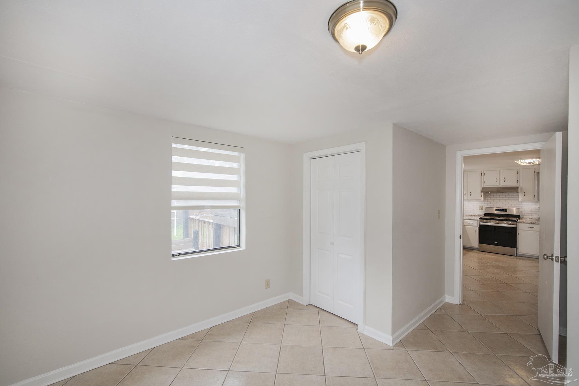 211 Berry Road Pensacola, FL 32507 - Photo 12 of 39