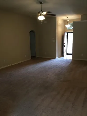 a view of empty room with window