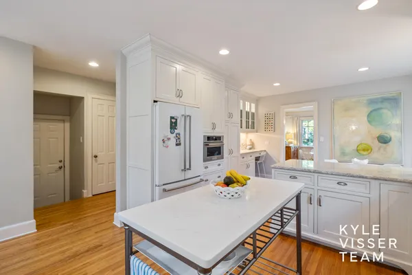 $1,450,000 | 508 Cambridge Boulevard Southeast, East Grand Rapids, MI 49506