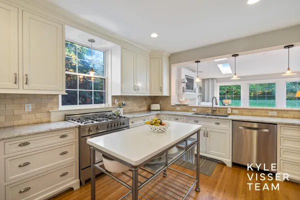 $1,450,000 | 508 Cambridge Boulevard Southeast, East Grand Rapids, MI 49506