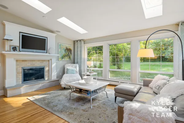 $1,450,000 | 508 Cambridge Boulevard Southeast, East Grand Rapids, MI 49506