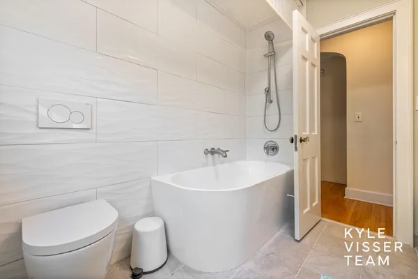 $1,450,000 | 508 Cambridge Boulevard Southeast, East Grand Rapids, MI 49506