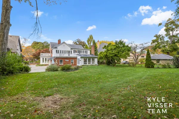 $1,450,000 | 508 Cambridge Boulevard Southeast, East Grand Rapids, MI 49506