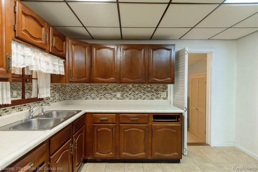 23715 Waltz Road New Boston, MI 48164 - Photo 21 of 58