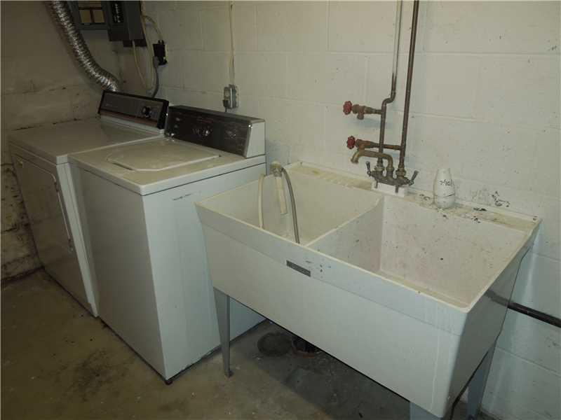 454 Hunting Creek Road Canonsburg, PA 15317 - Photo 15 of 19 Other. Washer, Dryer, Wash Sinks