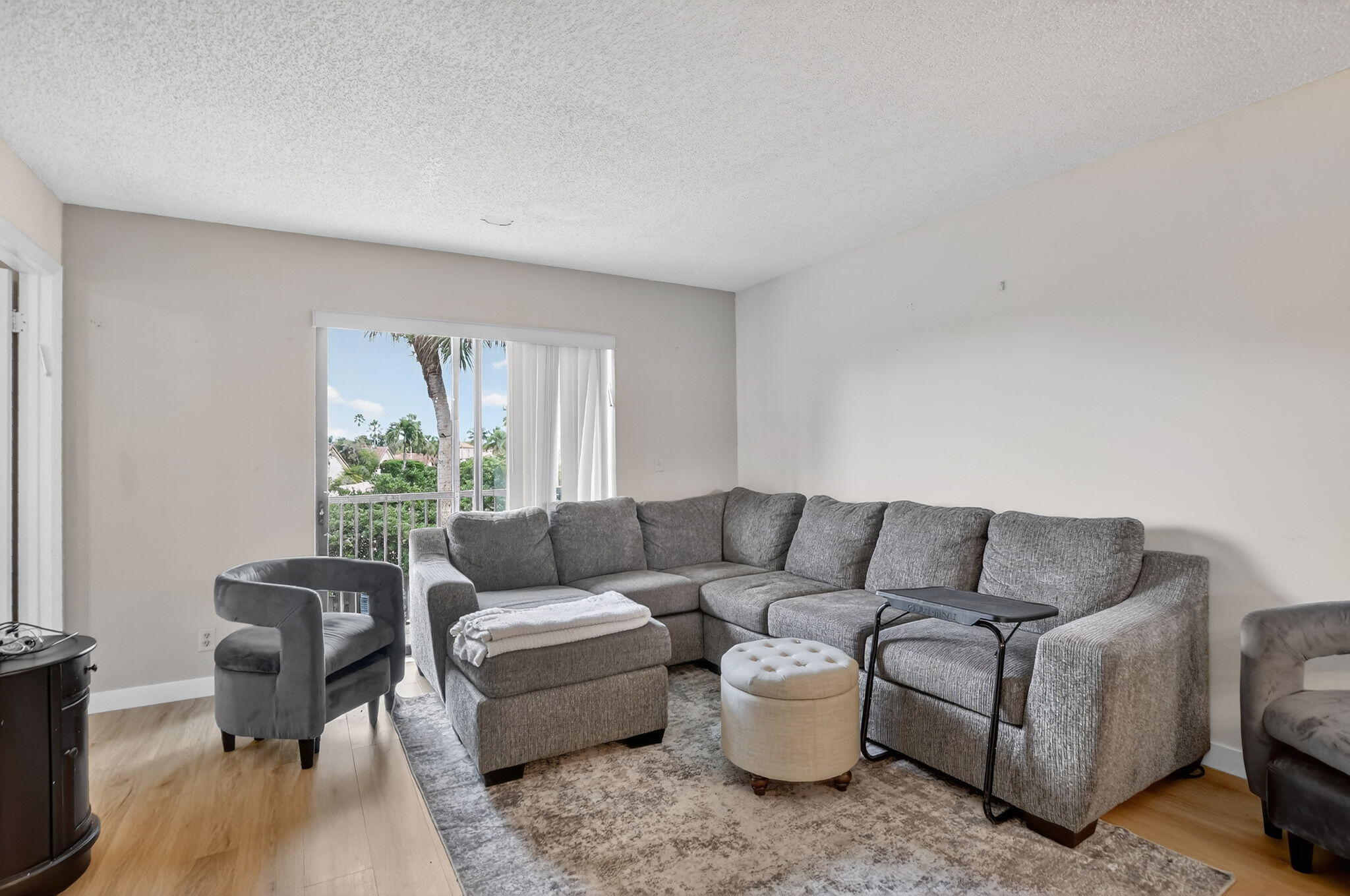 21890 Lake Forest Circle, Unit 201 Boca Raton, FL 33433 - Photo 11 of 22 10-web-or-mls-DSC_6021