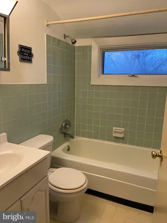 $1,100 | 175 Strasburg Pike, Unit C, Lancaster, PA 17602