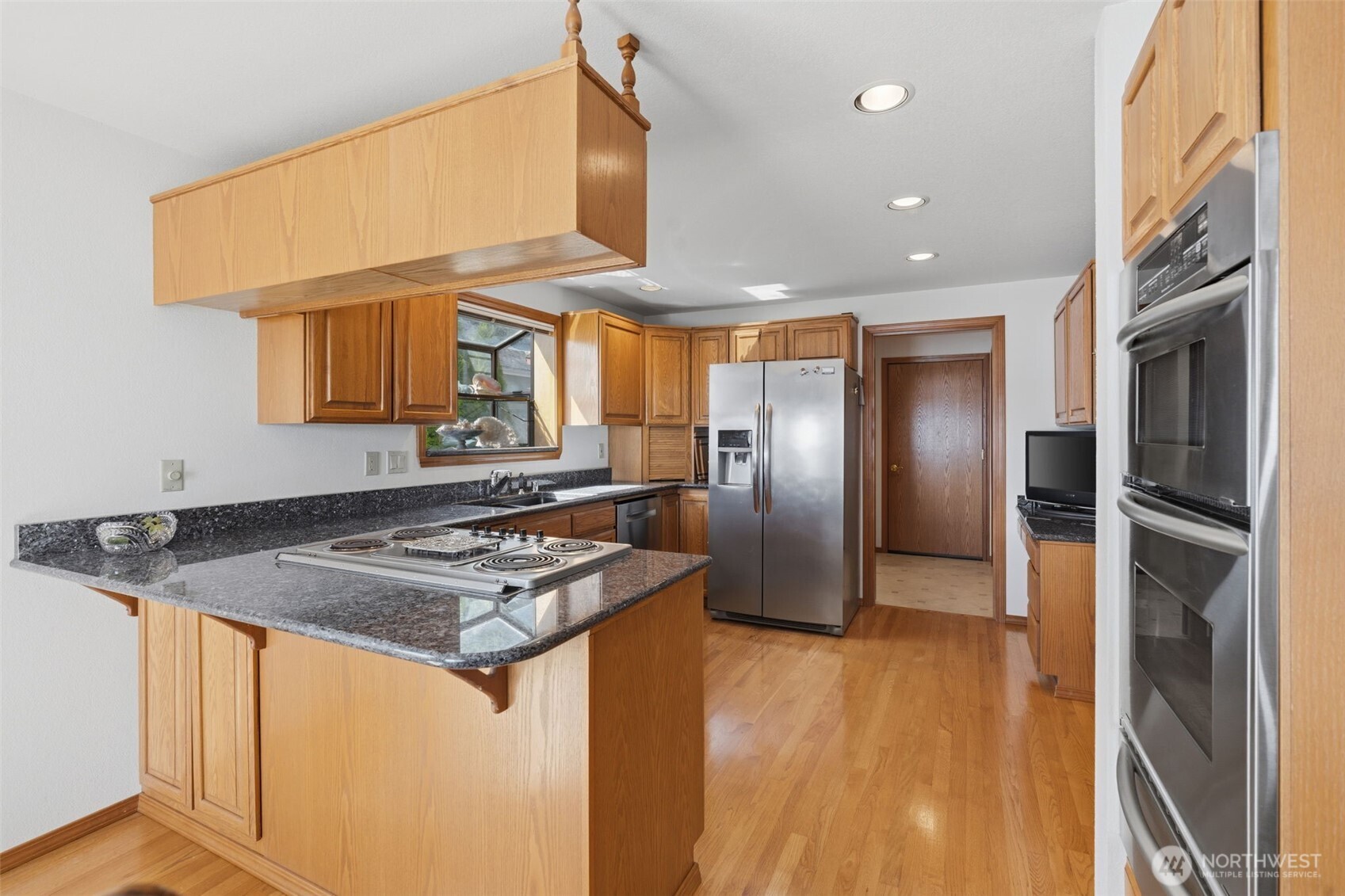 561 East Rauschert Road Grapeview, WA 98546 - Photo 10 of 40 Gallery Image 10