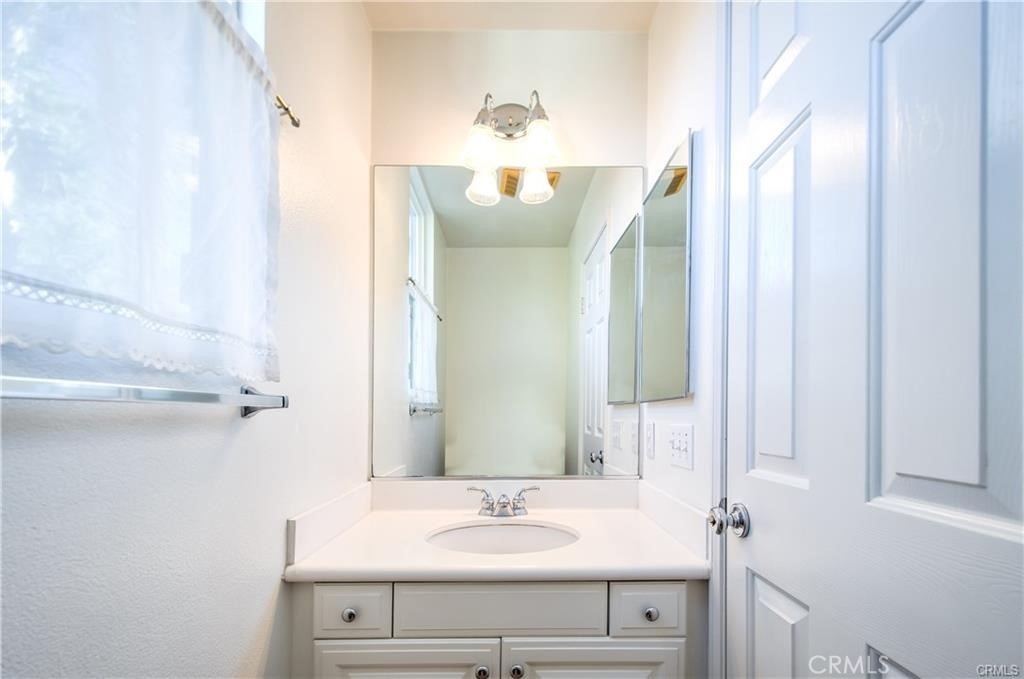 8 Silvermaple Irvine, CA 92618 - Photo 23 of 27