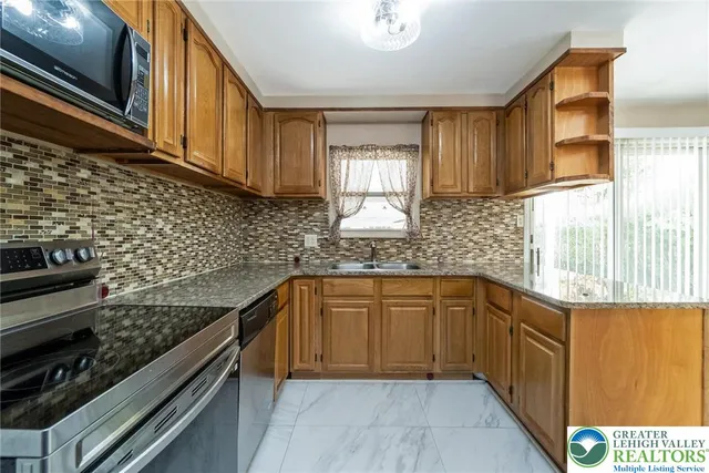 $329,900 | 2401 South Church Street, Allentown, PA 18103