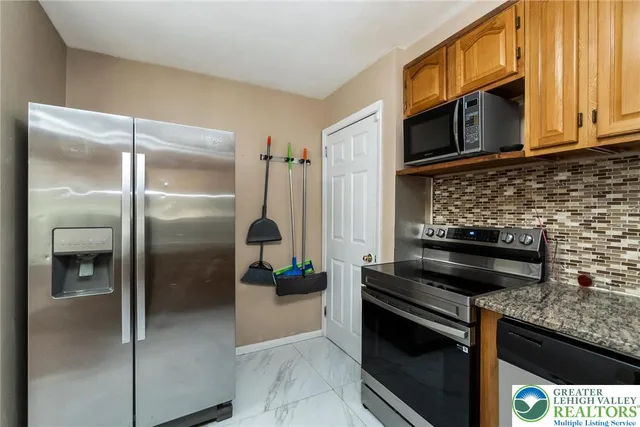 $329,900 | 2401 South Church Street, Allentown, PA 18103