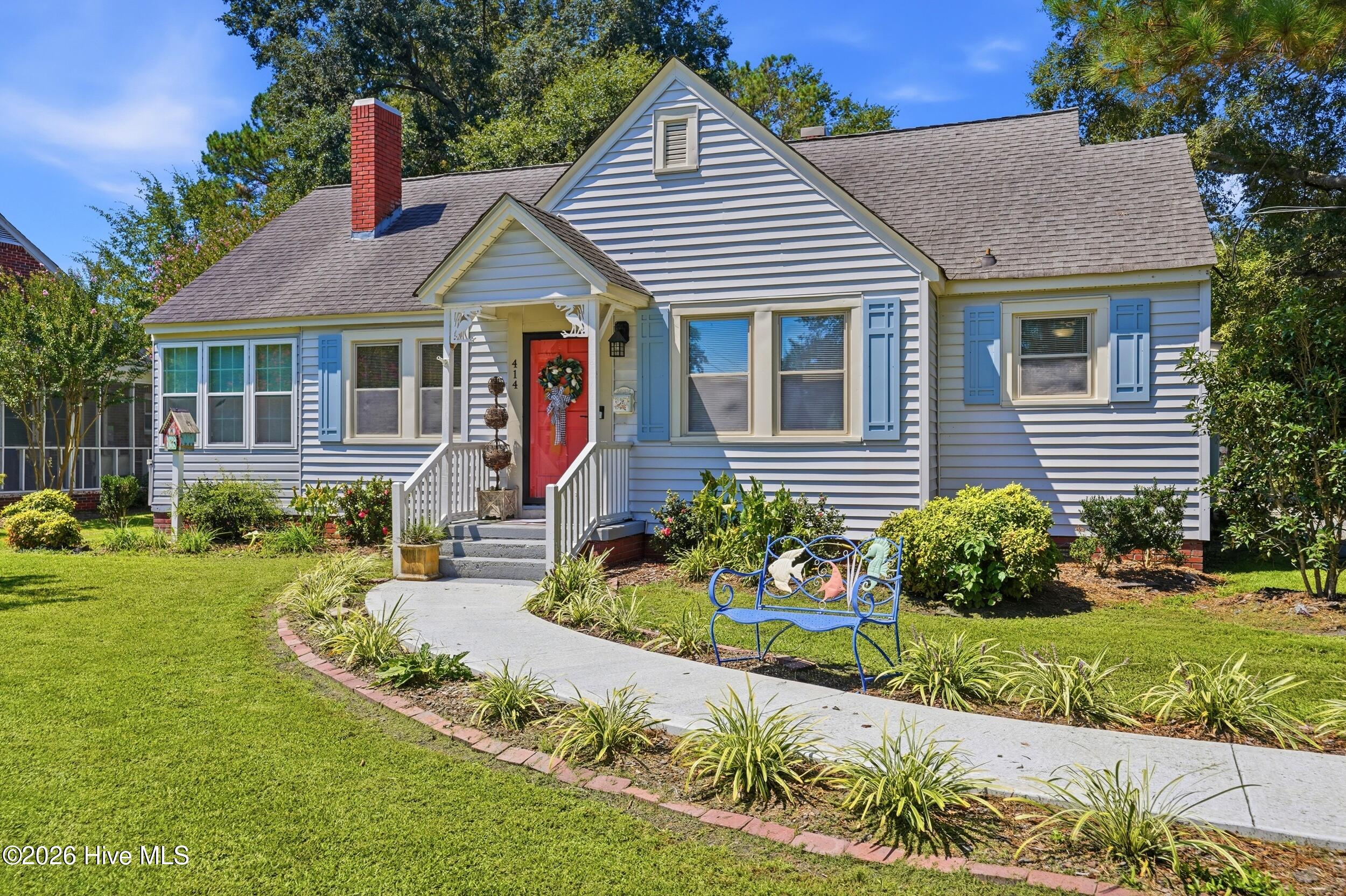 414 South Raleigh Street Wallace, NC 28466 - Photo 2 of 32 414_s_raleigh_st_004