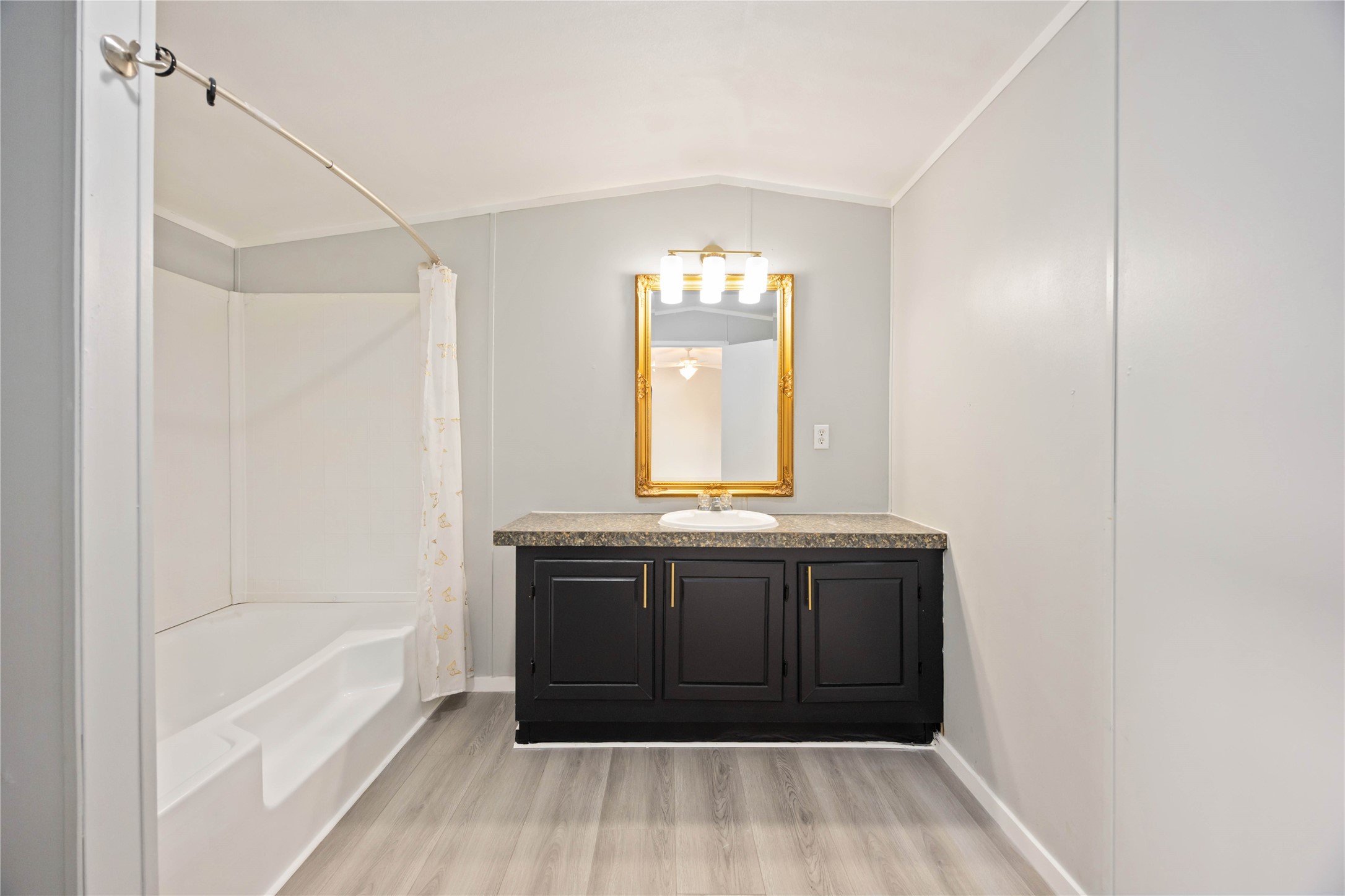 3001 FM 360 Road, Unit A Rosenberg, TX 77471 - Photo 13 of 16 Unit B