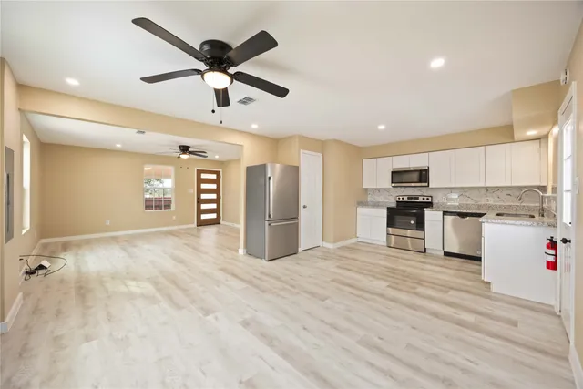 $1,950 | 3001 FM 360 Road, Rosenberg, TX 77471