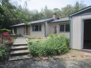 430 Crestview Loop Grants Pass, OR 97527 - Photo 1 of 19 Primary Photo