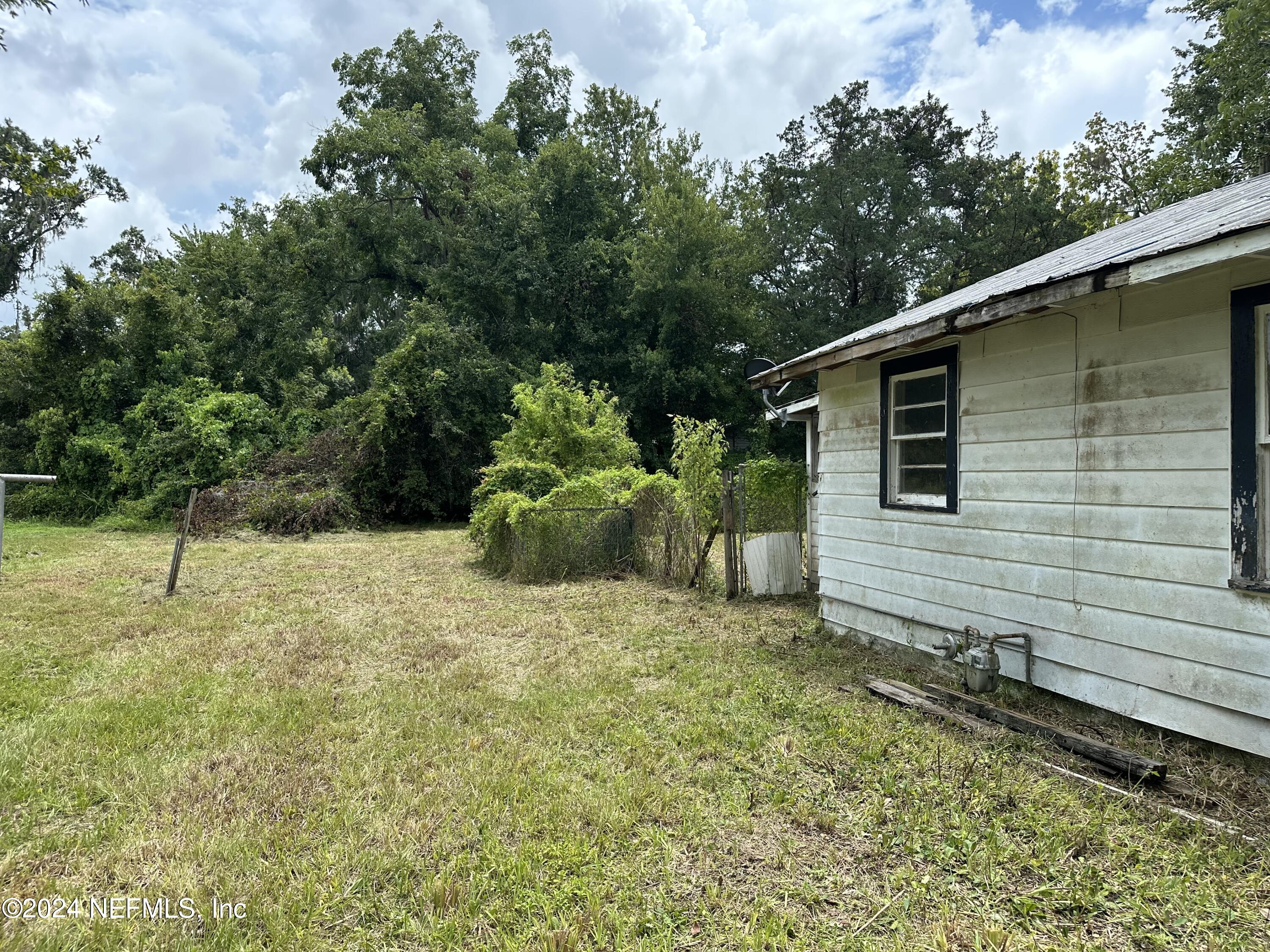514 Alton Road Starke, FL 32091 - Photo 3 of 6 IMG_9377