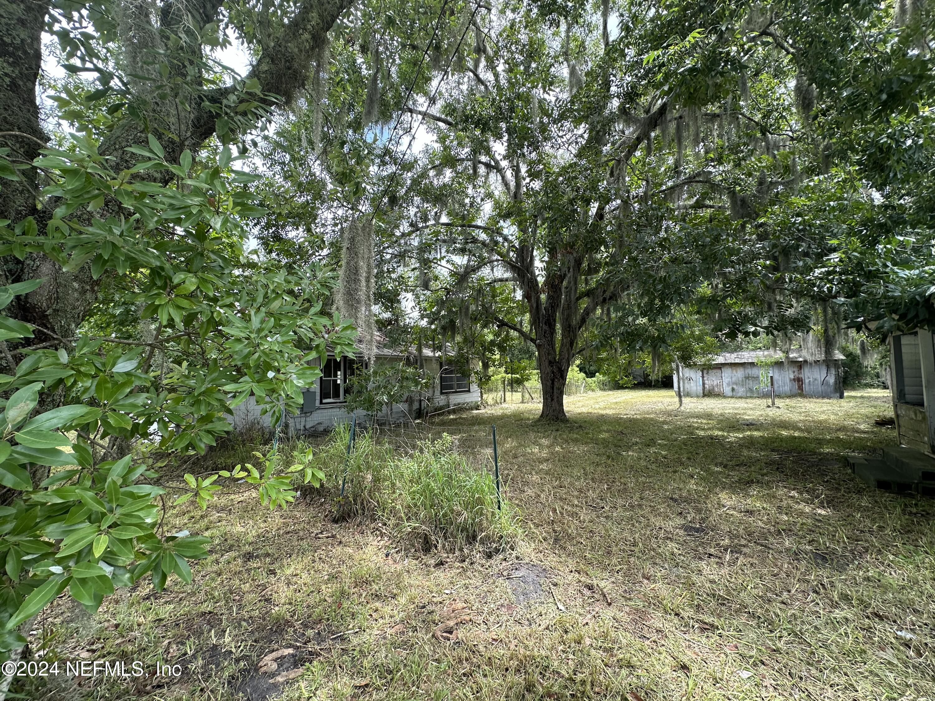 514 Alton Road Starke, FL 32091 - Photo 4 of 6 IMG_9381