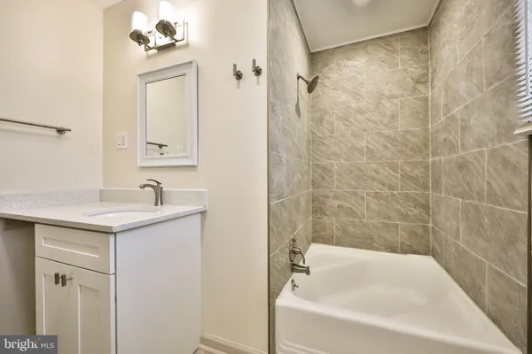 $1,800 | 316 Huntingdon Pike, Unit 316C, Jenkintown, PA 19046