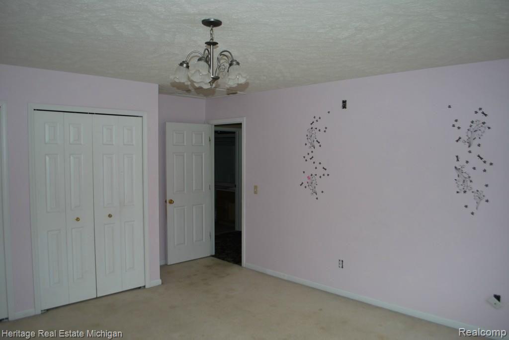 2216 Ridgewood Drive Howell, MI 48843 - Photo 20 of 41 DSC_0145.jpg
