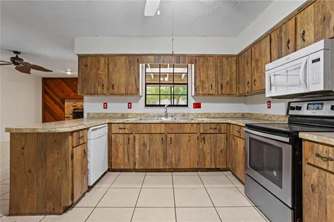 $325,000 | 1949 Dupont Court, Deltona, FL 32725