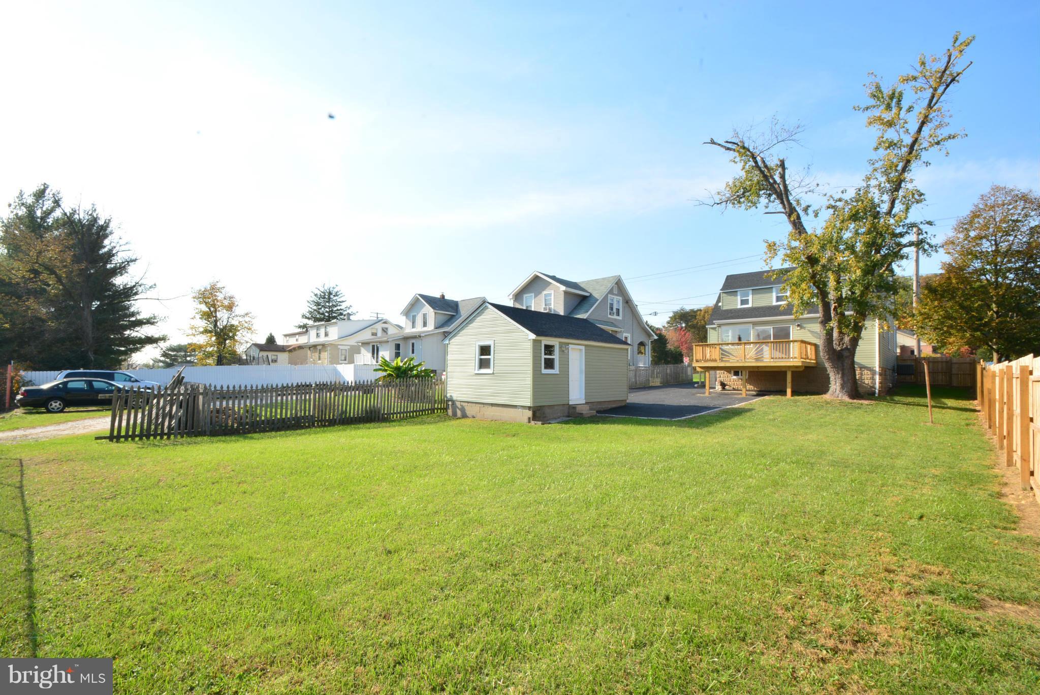 8219 Philadelphia Road Baltimore, MD 21237 - Photo 26 of 30 Large Yard