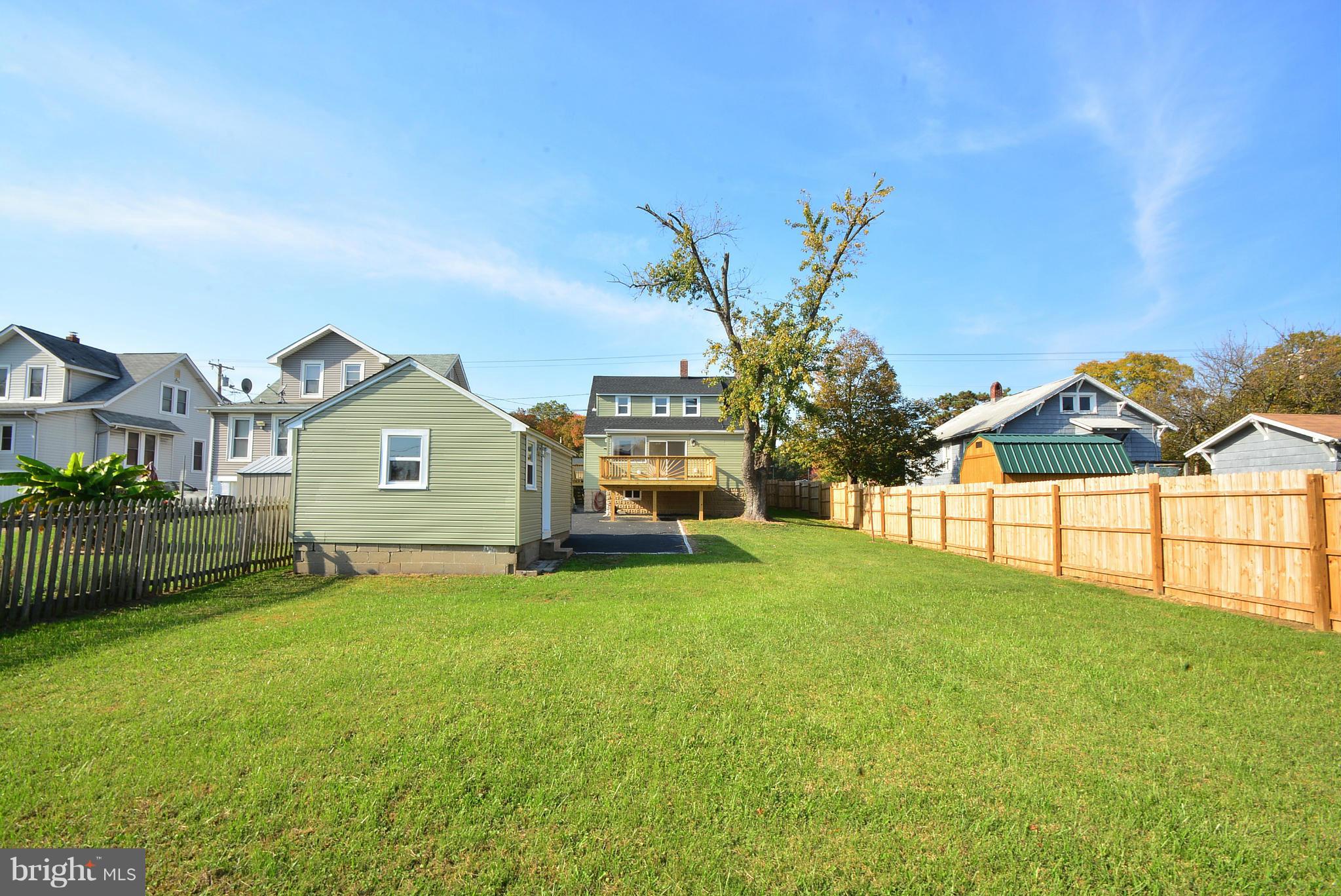 8219 Philadelphia Road Baltimore, MD 21237 - Photo 27 of 30 Exterior (Rear)