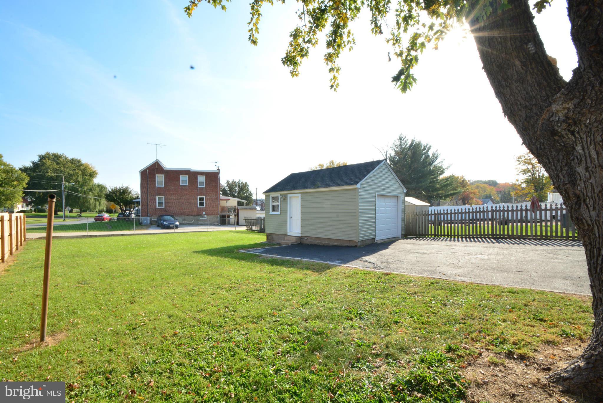 8219 Philadelphia Road Baltimore, MD 21237 - Photo 29 of 30 Garage