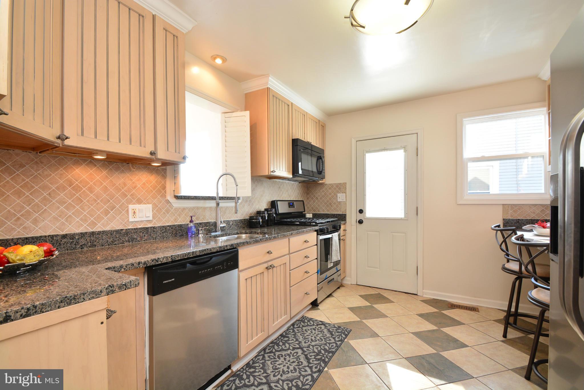8219 Philadelphia Road Baltimore, MD 21237 - Photo 10 of 30 Kitchen