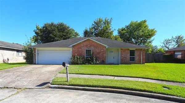 $1,695 | 17510 Heritage Creek Court, Webster, TX 77598