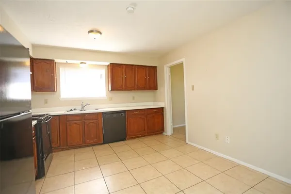 $1,695 | 17510 Heritage Creek Court, Webster, TX 77598