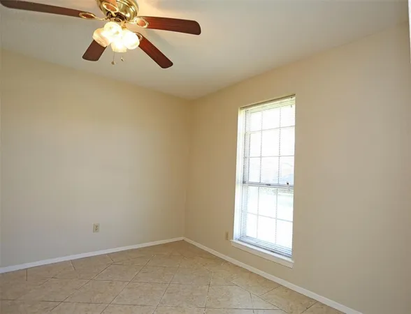 $1,695 | 17510 Heritage Creek Court, Webster, TX 77598