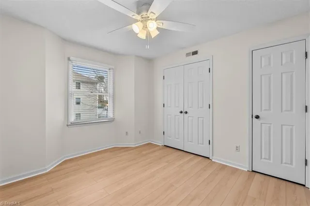 $174,900 | 3701 Cotswold Terrace, Unit 7J, Greensboro, NC 27410