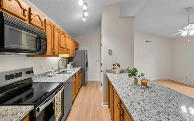 $174,900 | 3701 Cotswold Terrace, Unit 7J, Greensboro, NC 27410